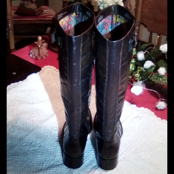 Crown by Born Brown Crinkle Leather Boots NWOT Size 5 - Picture 11 of 12